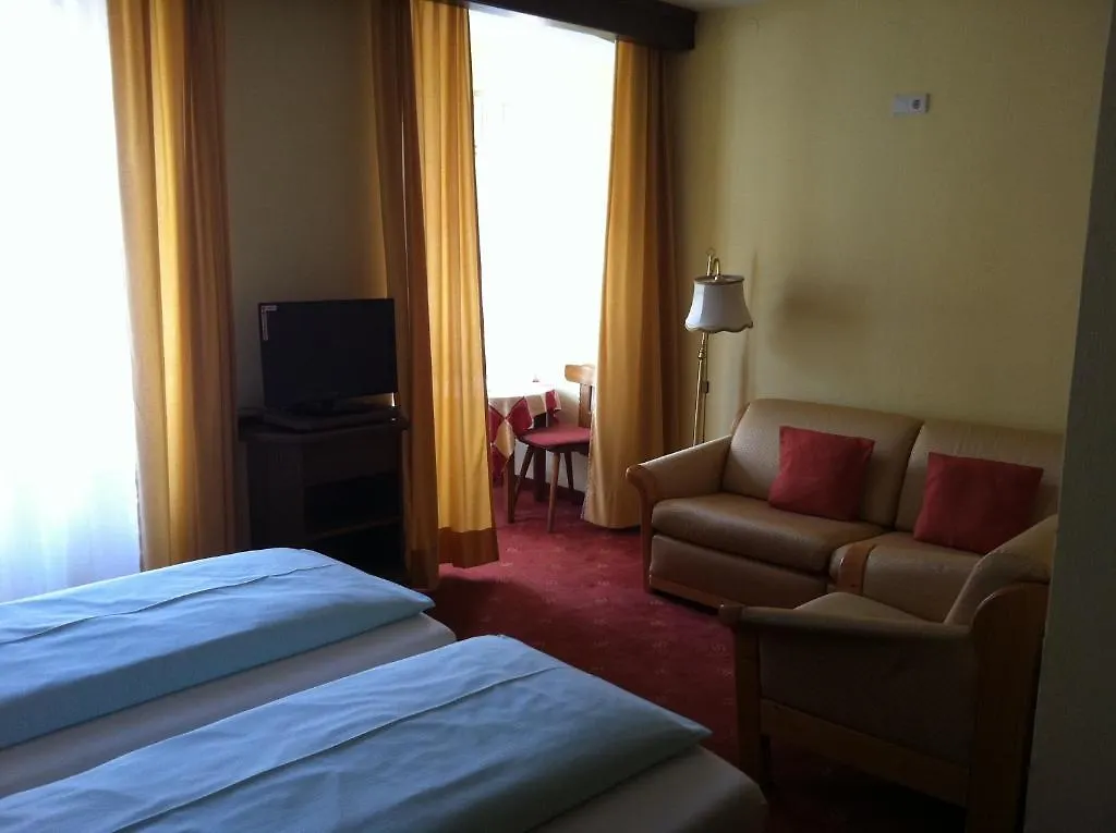 Hotel Happ Innsbruck 3*,